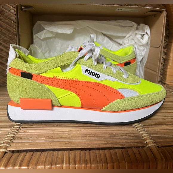Puma Future Rider Sneakers - Picture 3 of 15